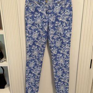 J. McLaughlin Blue and White Floral Skinny Jeans Size 4
